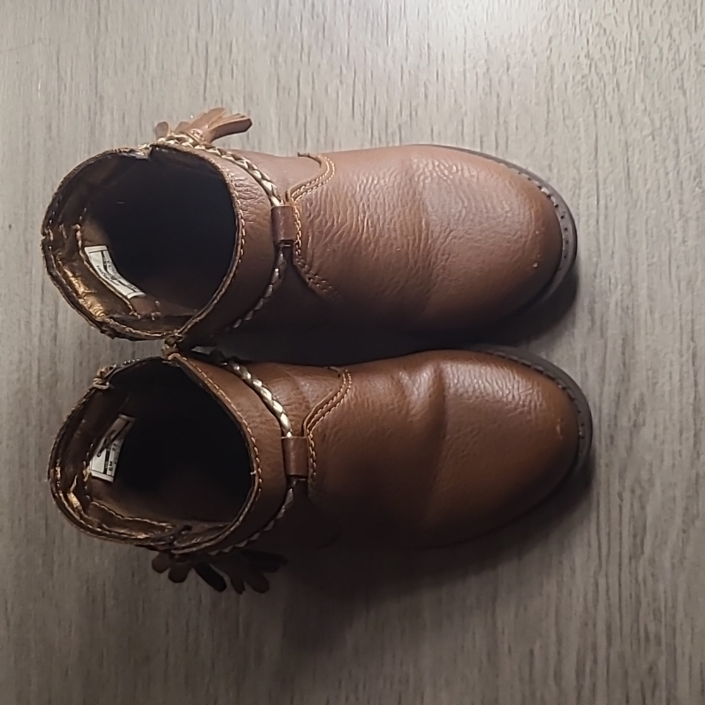 Osh Kosh Brown child boots